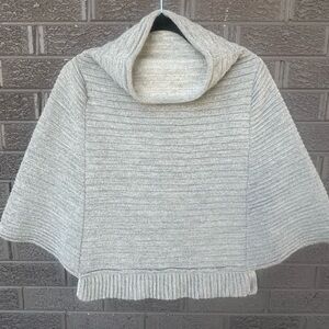 Sol Gray Women's poncho Sz M 100% baby alpaca